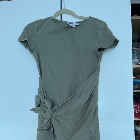 Green Casual Dress - Picture 1 of 4